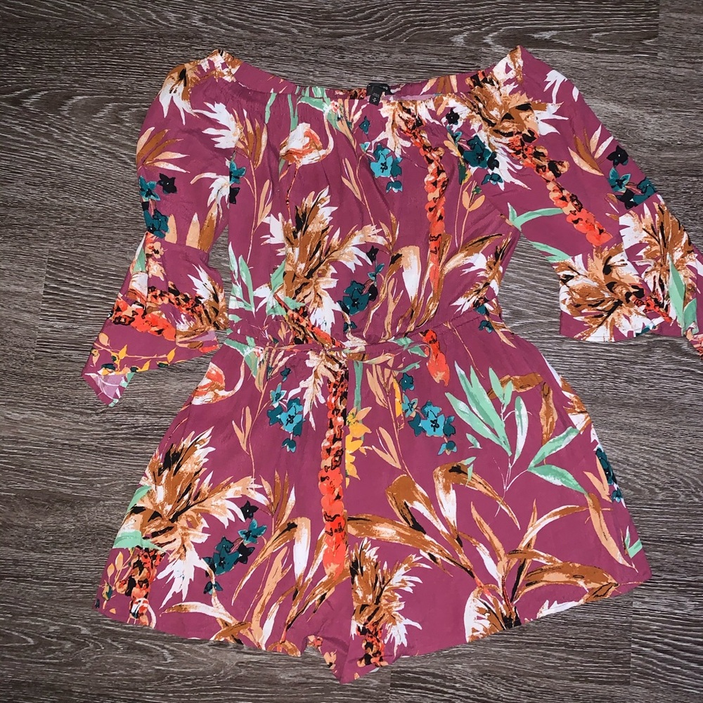 Express multicolor floral romper - size medium